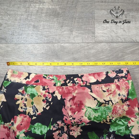Talbots Petite Floral Skirt Size 10P - Picture 3 of 5